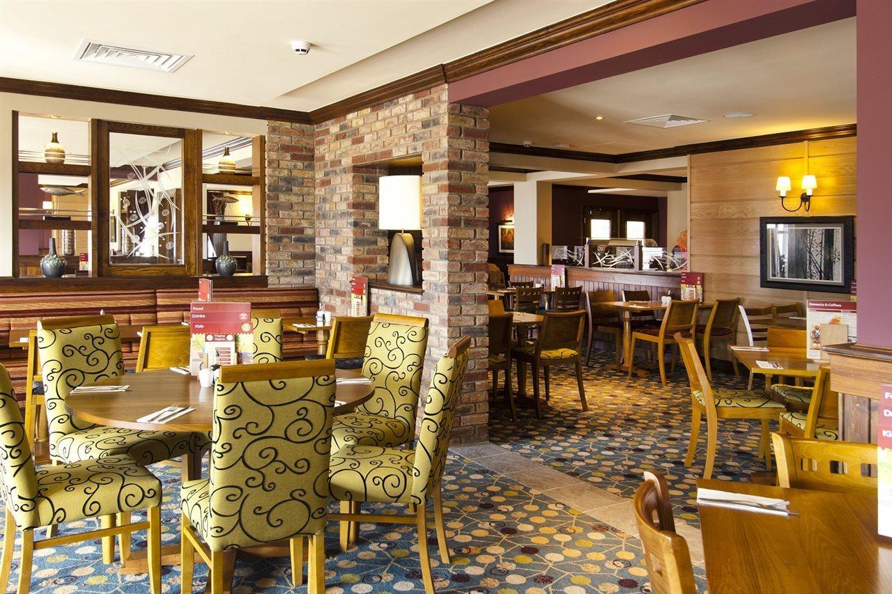 Premier Inn Bicester Eksteriør bilde