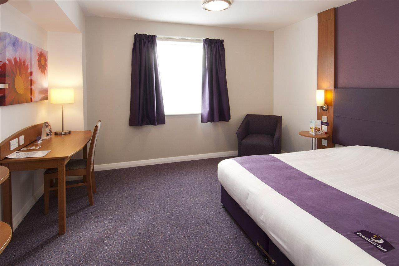 Premier Inn Bicester Eksteriør bilde