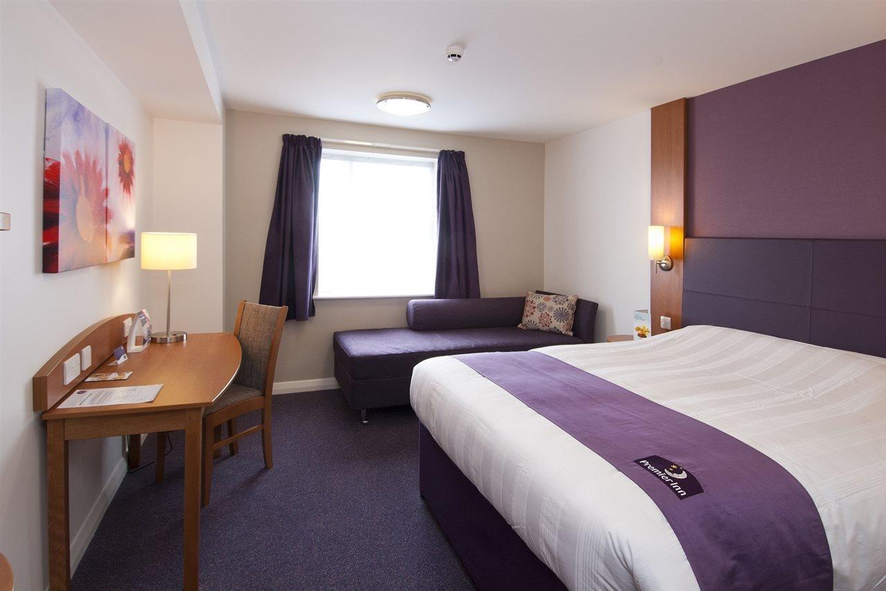 Premier Inn Bicester Eksteriør bilde