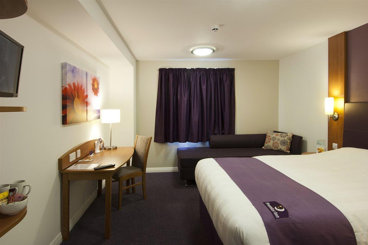Premier Inn Bicester Eksteriør bilde