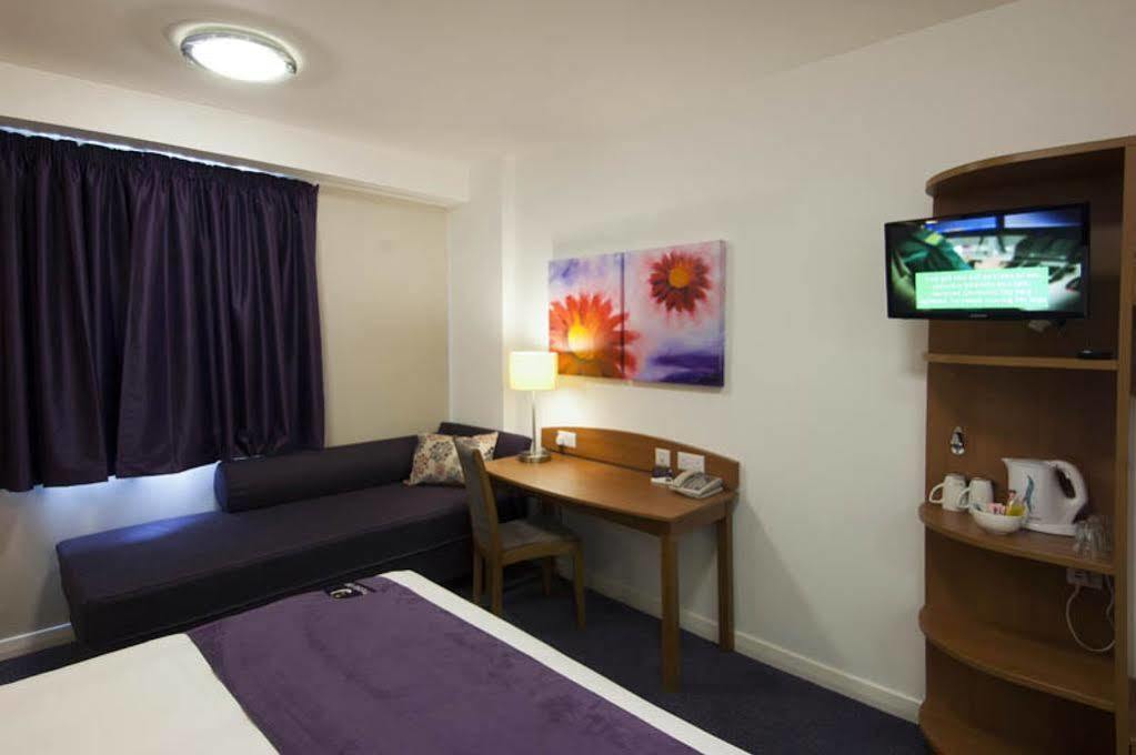 Premier Inn Bicester Eksteriør bilde