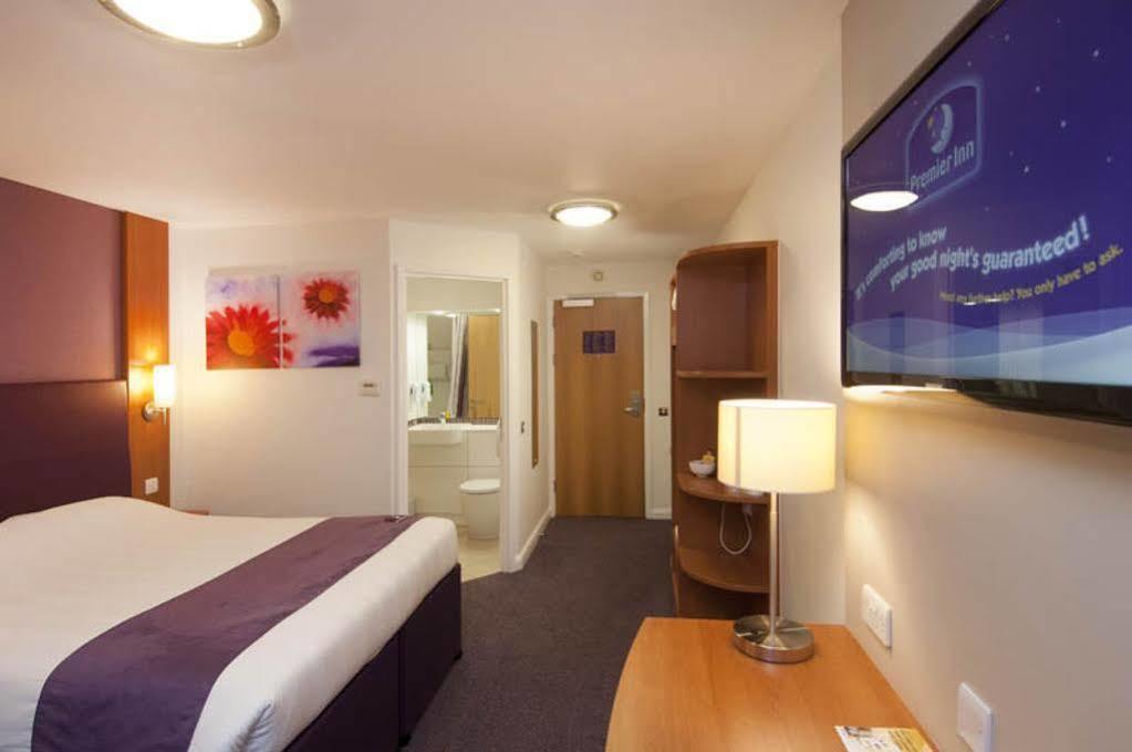 Premier Inn Bicester Eksteriør bilde