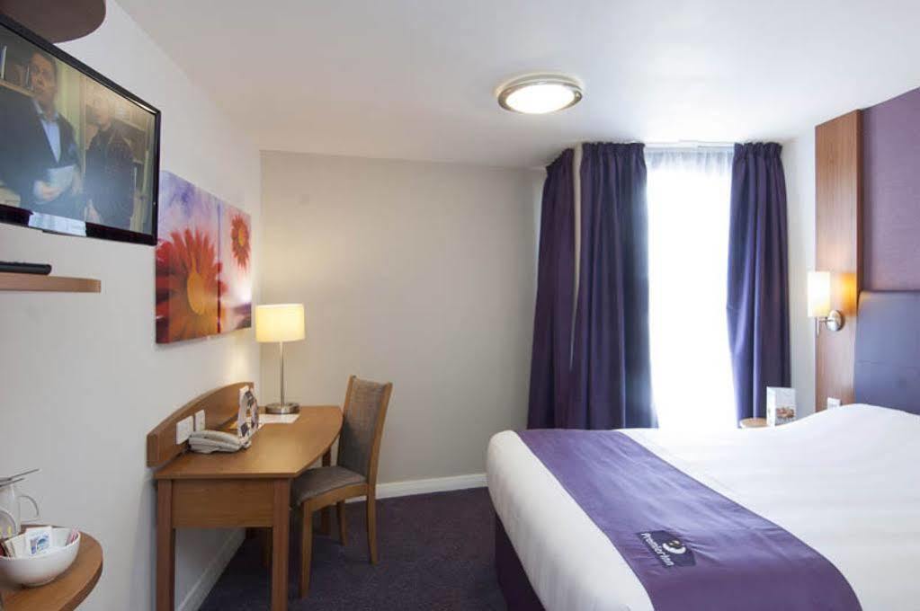 Premier Inn Bicester Eksteriør bilde
